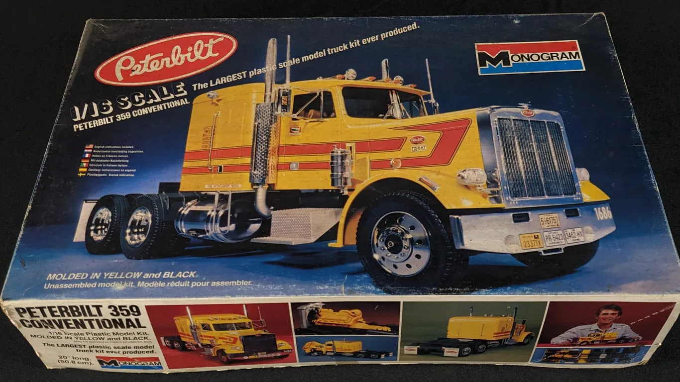 1980 MONOGRAM MODEL KIT PETERBILT 359 CONVENTIONAL SEMI TRACTOR TRUCK 1/16TH SCALE #2500