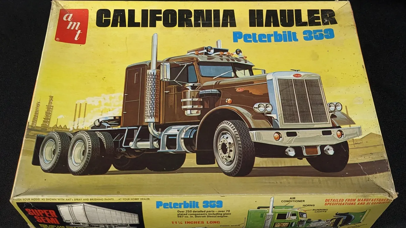 VINTAGE AMT MODEL KIT CALIFORNIA HAULER PETERBILT 359 T500 1/25TH SCALE