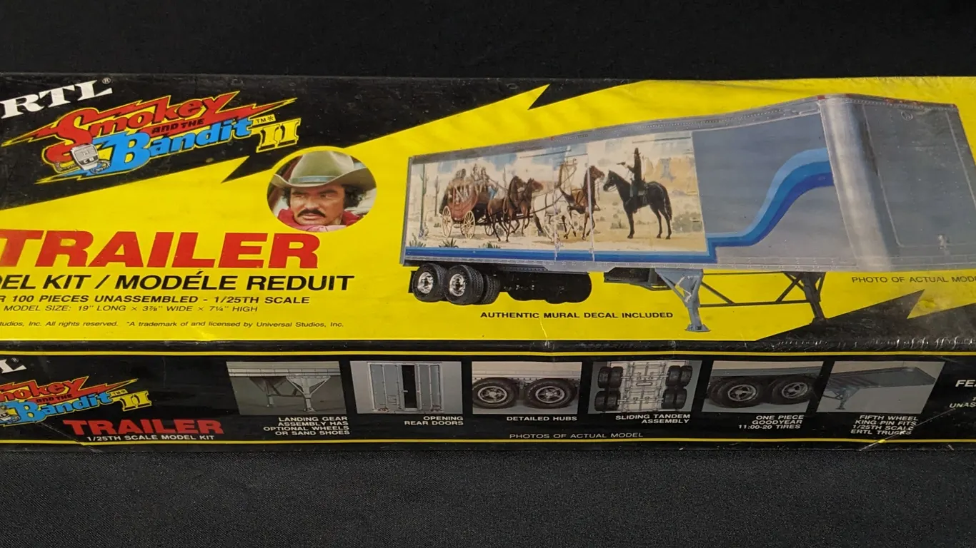 VINTAGE 1980 SEALED ERTL MODEL KIT SMOKEY AND THE BANDIT II SEMI TRUCK TRAILER #8035 1/25TH SCALE