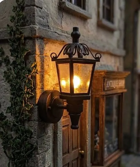 Miniature Carriage Lamp And Cannon Models, 2 Pieces
