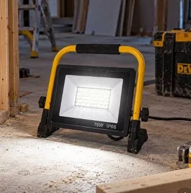 LED Work Light With Stand 70W 10000LM