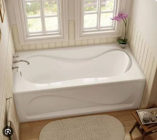 MAAX Cocoon Rectangular Bathtub 60x30x20 Acrylic Right Hand Drain