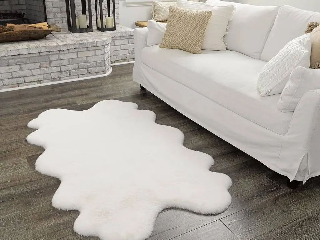Mon Chateau Faux Fur Quad Rug, Ivory, 3 ft. 7 in. x 5 ft. 10 in.