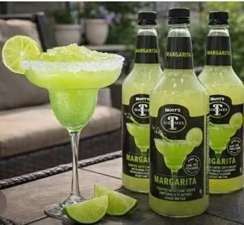 Mott's Mr & Mrs Margarita Mix 1L Bottle