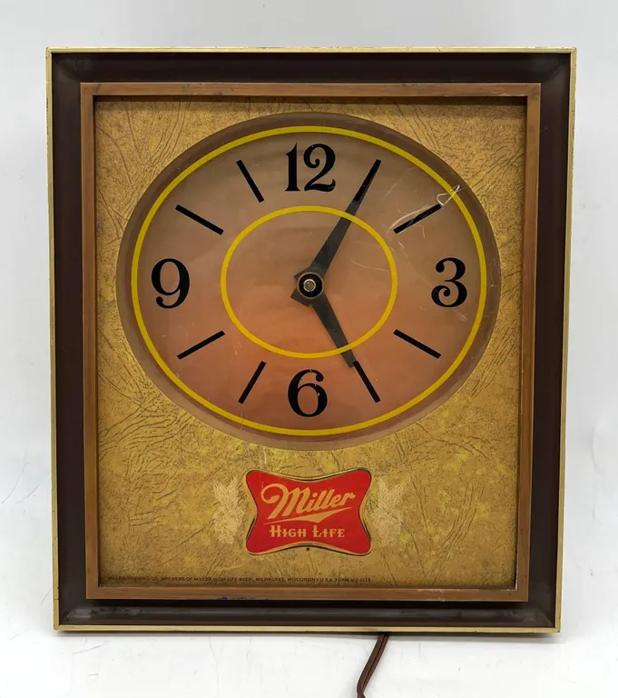 Miller High Life Vintage Illuminated Beer Light