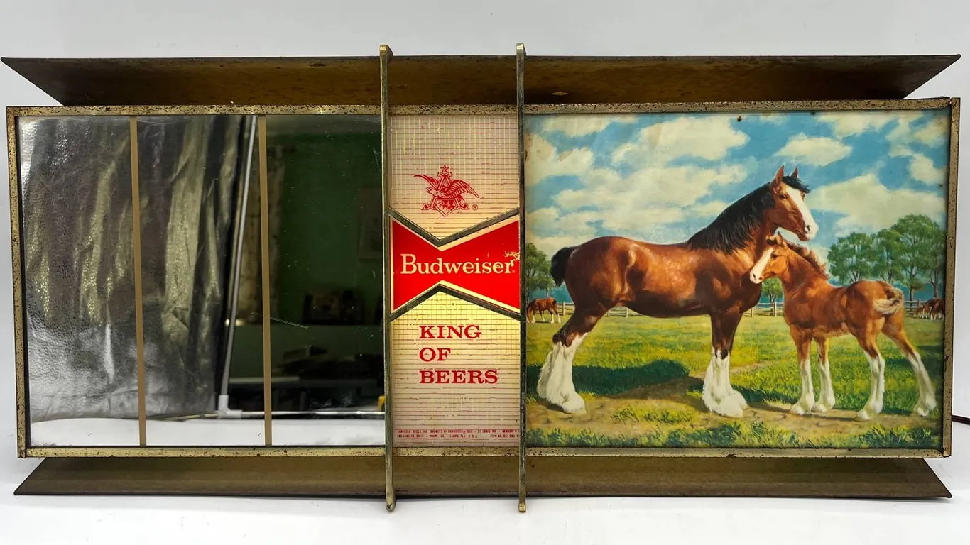 Budweiser Beer Light w/ Clydesdale