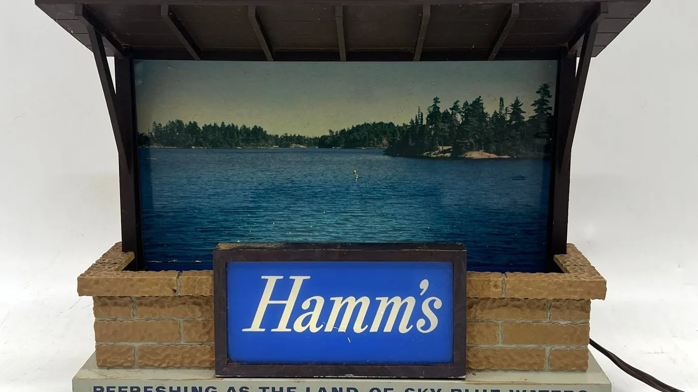 Hamm's Vintage Beer Light Sign Display