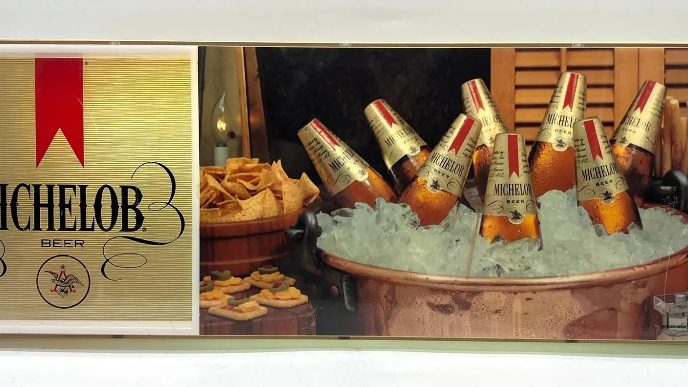 Michelob Beer Lighted Bar Sign Display