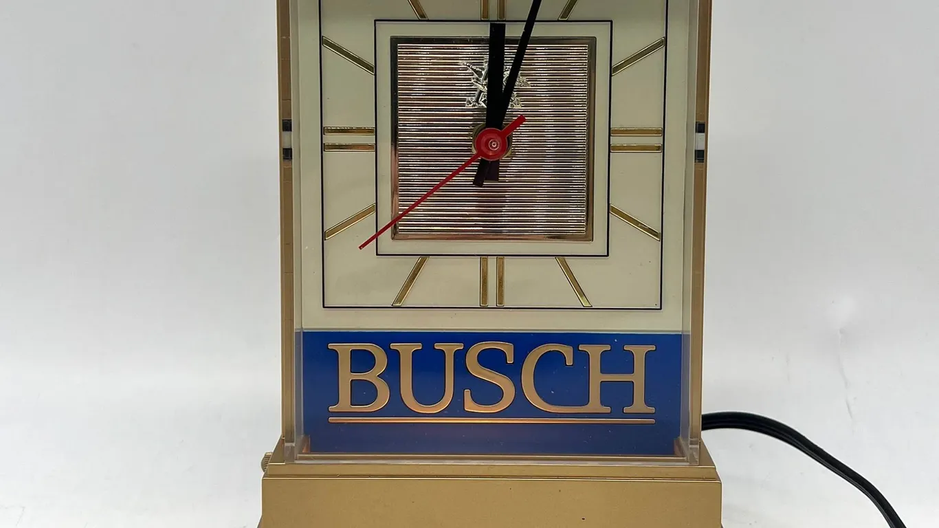 Busch Beer Lighted Electric Clock Sign