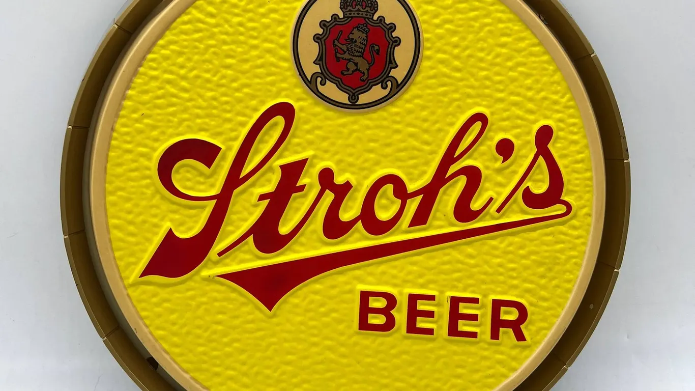 Stroh's Beer Lighted Advertising Sign