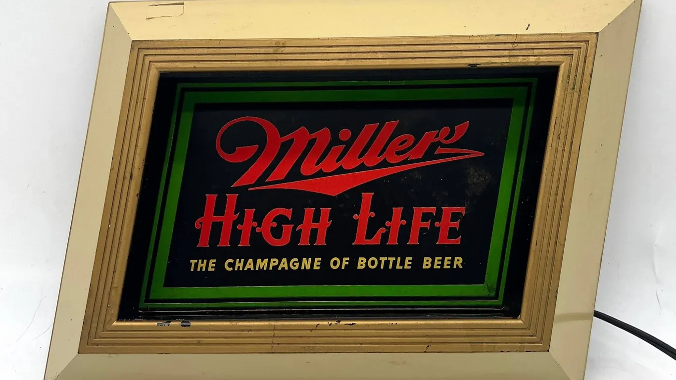 Miller High Life Beer Light Sign