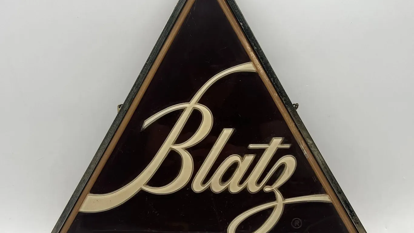 Blatz Milwaukee's Finest Beer Light Sign