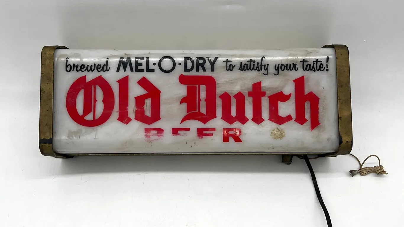 Old Dutch Beer Light/Sign