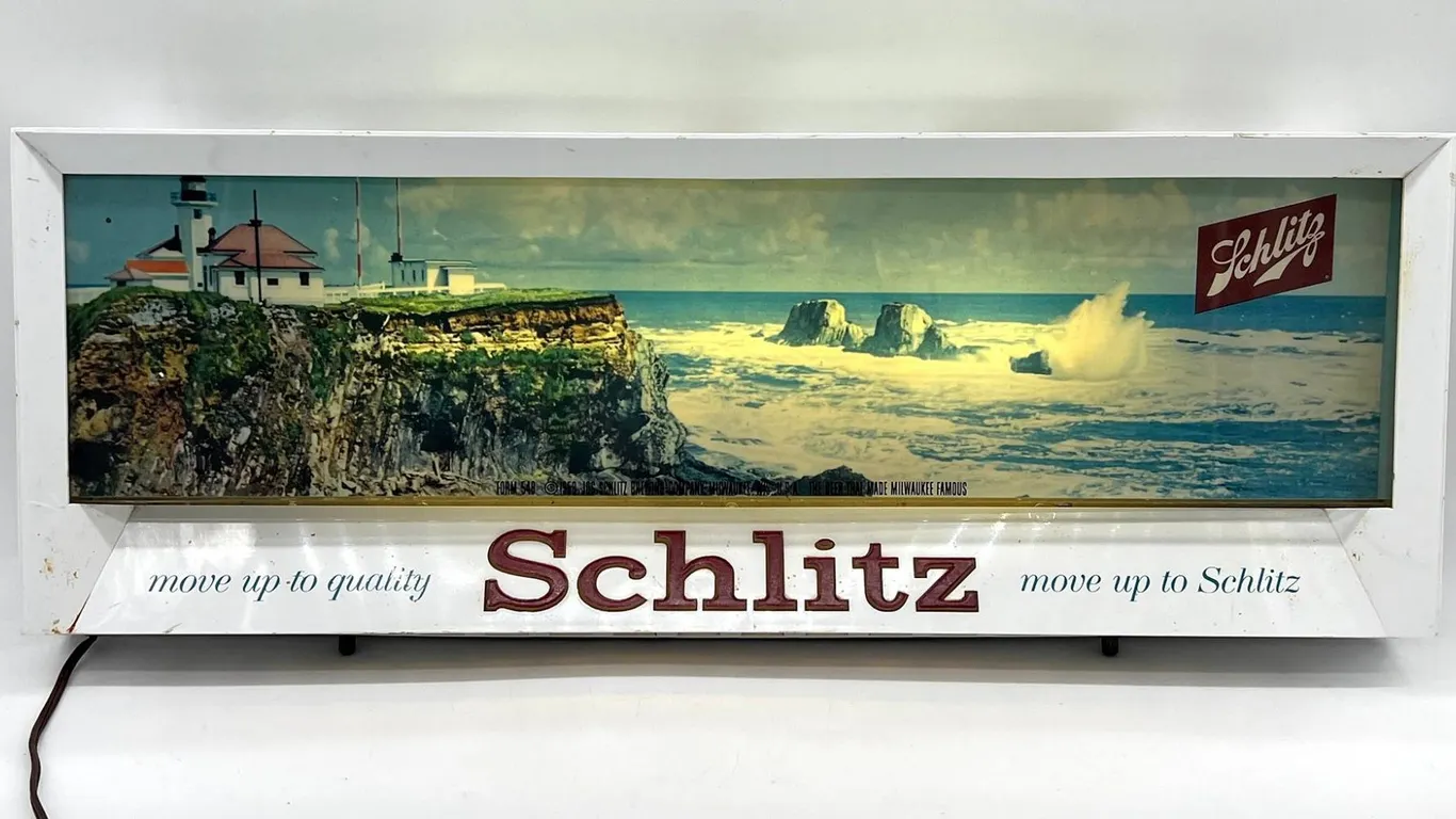 1968 - Schlitz Beer "Lighthouse" Light/Sign