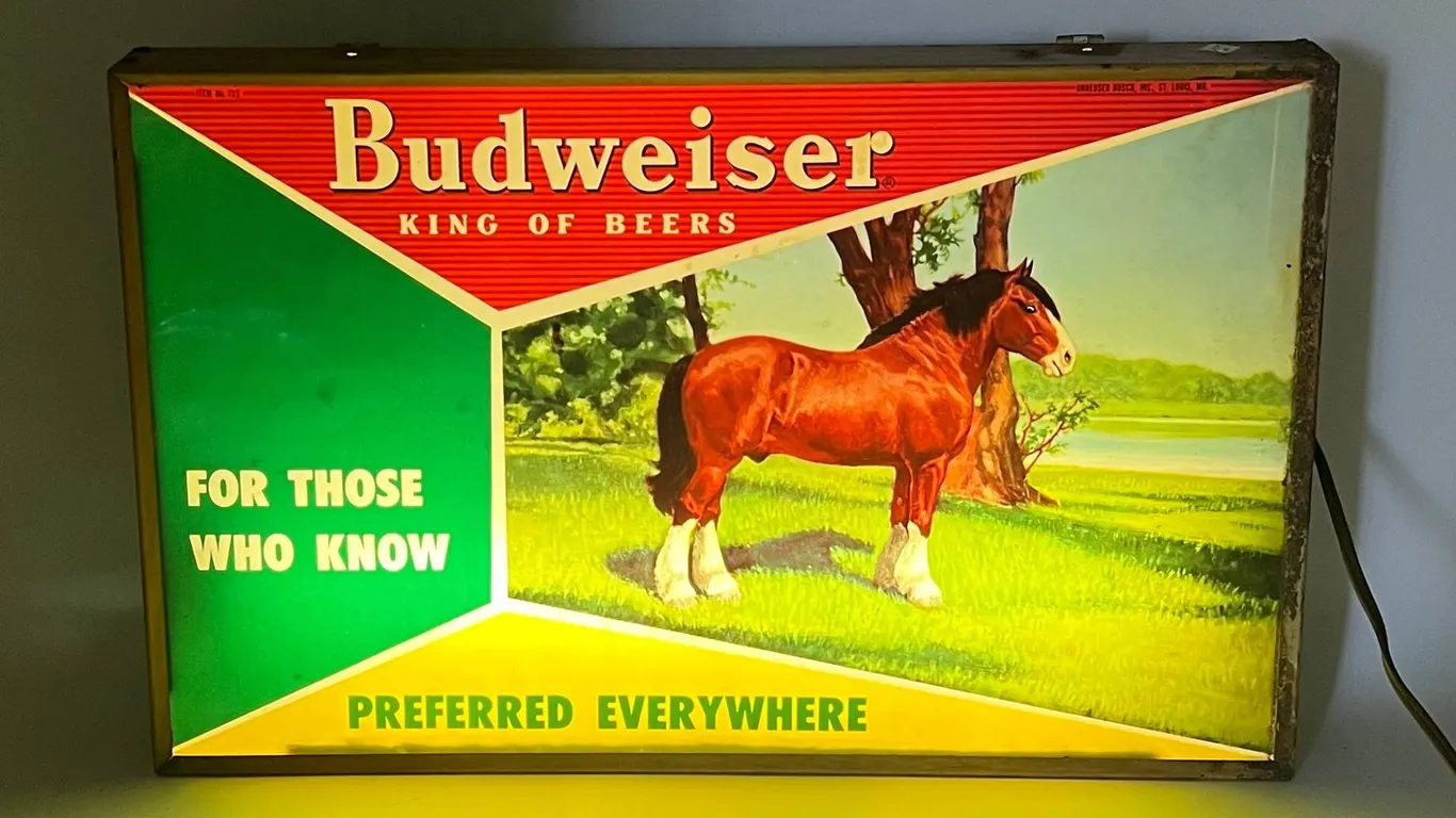 MCM - Budweiser Beer "Clydesdale" Light/Sign