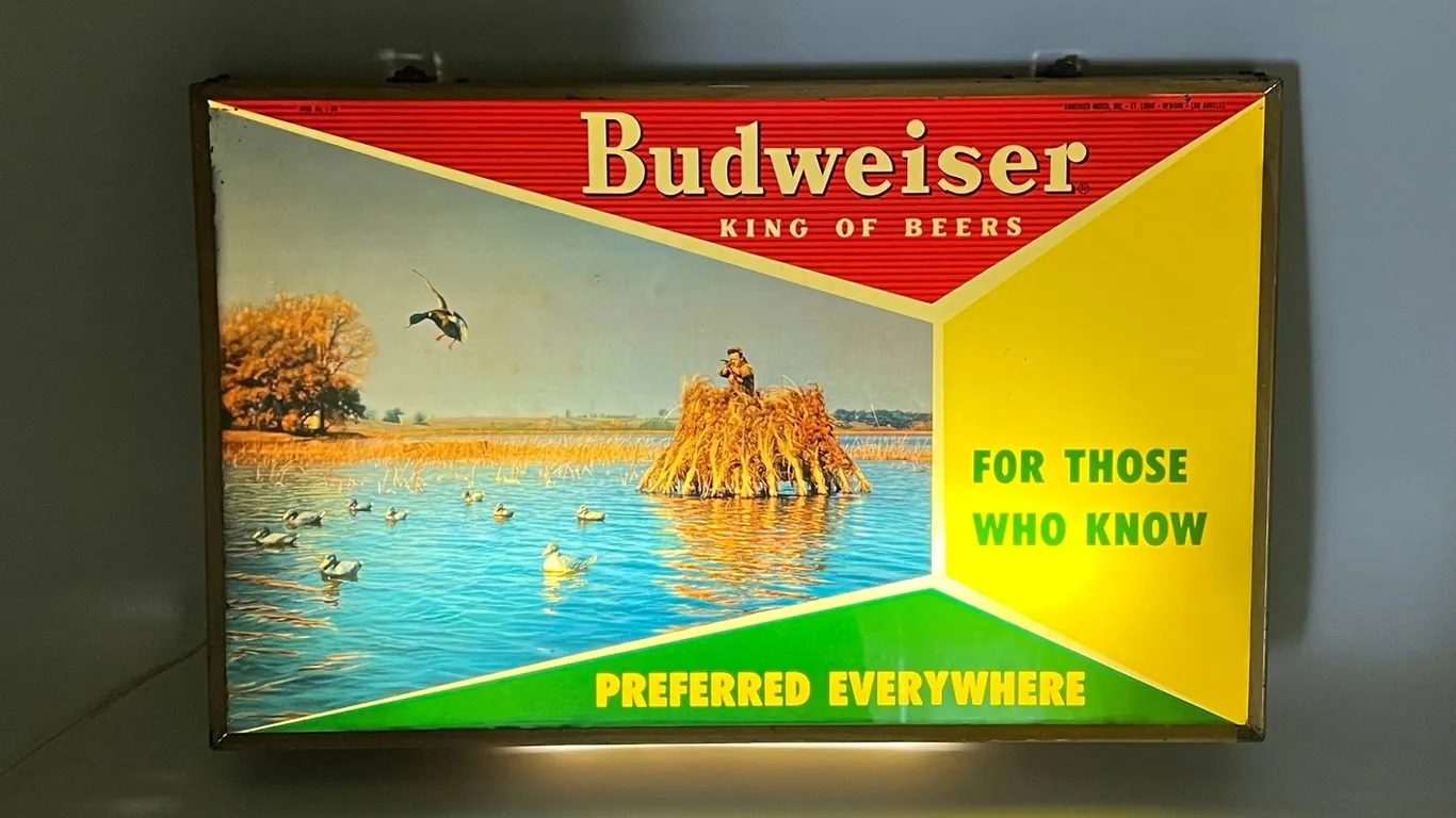 MCM - Budweiser Beer "Hunting" Light/Sign