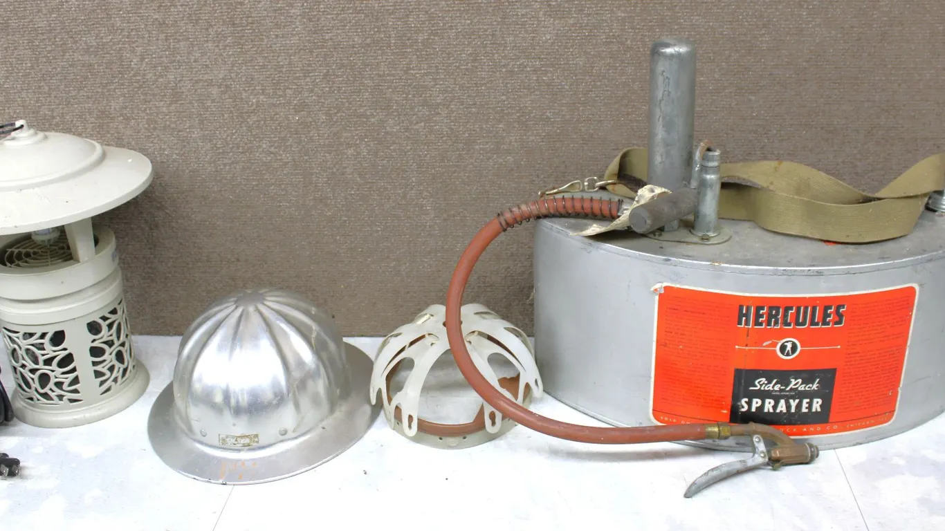 Lamp, Helmet, Hercules Sprayer