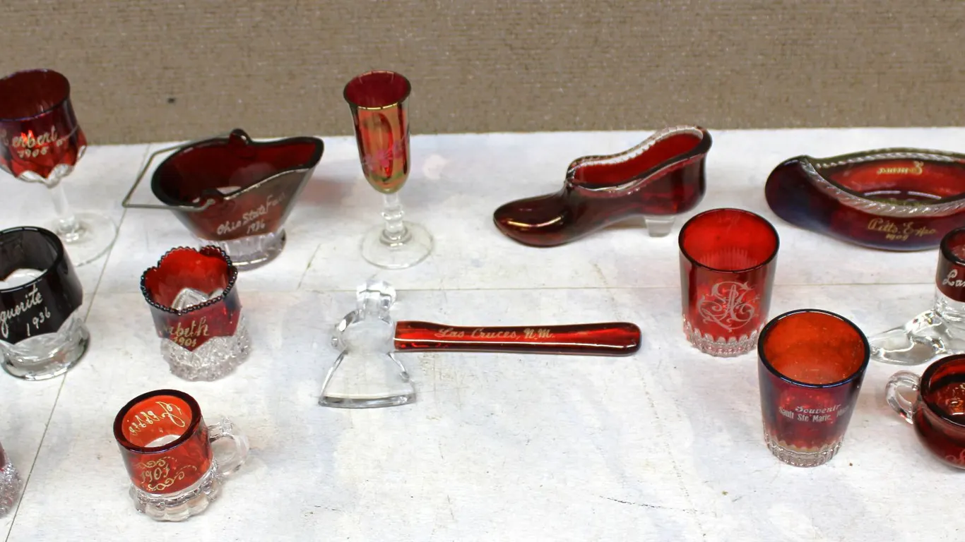 Souvenir Ruby Stain Glassware