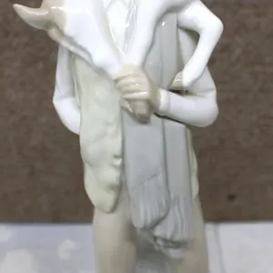 Lladro Porcelain Figurine Shepherd With Lamb