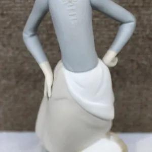 Lladro Porcelain Girl with Goose Figurine