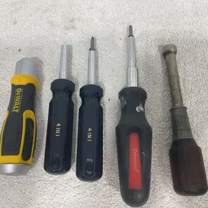 DeWalt, Craftsman & Assorted Screwdrivers – 5 Pieces
