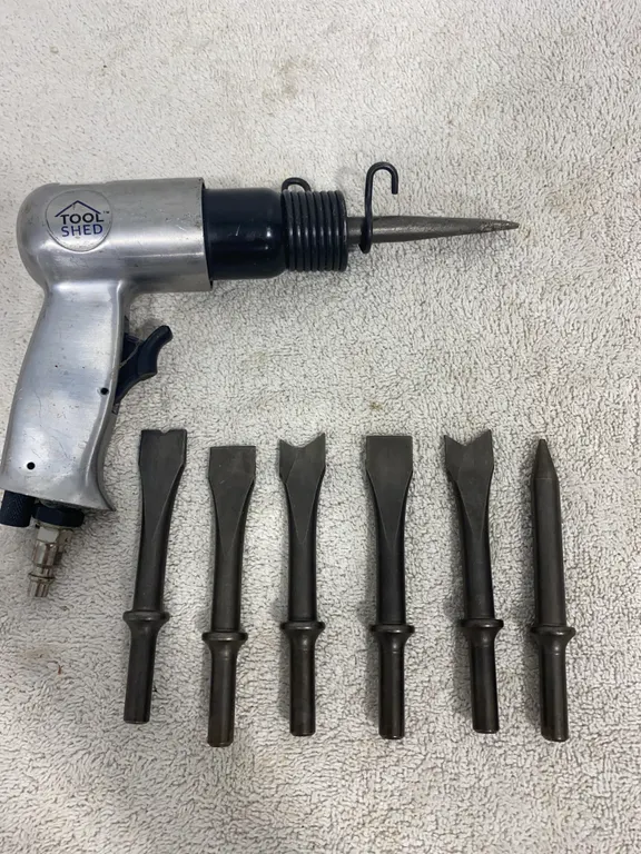 Tool Shed Pneumatic Air Hammer / Chisel Set