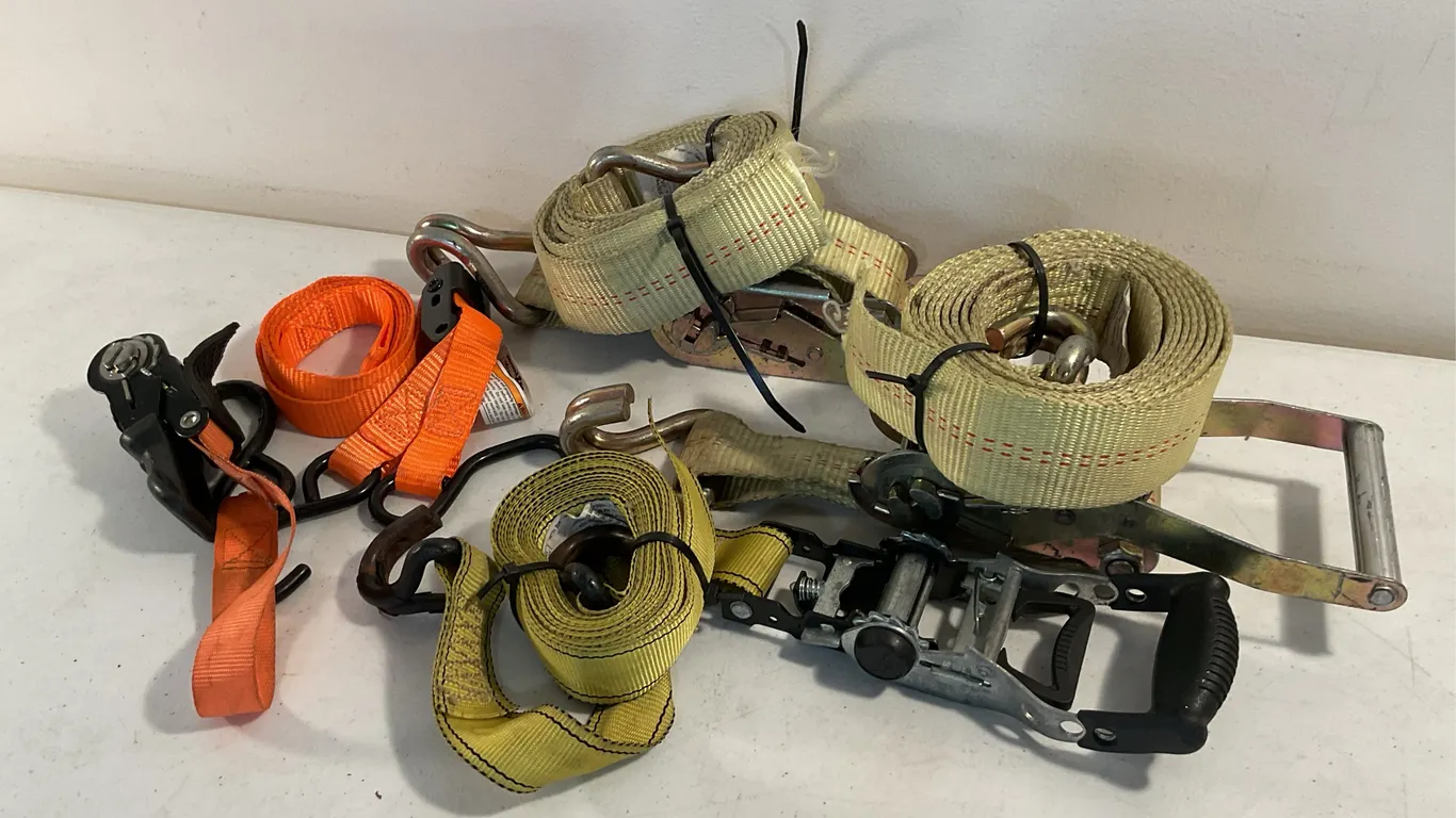 Heavy Duty Ratchet Tie-Down Straps