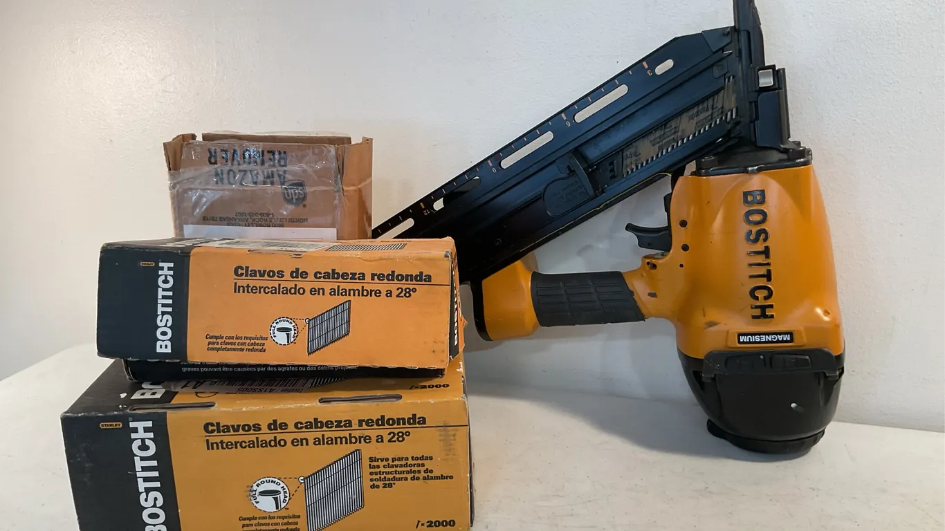 Bostitch Pneumatic Framing Nailer with 3 Boxes of Bostitch Framing Nails