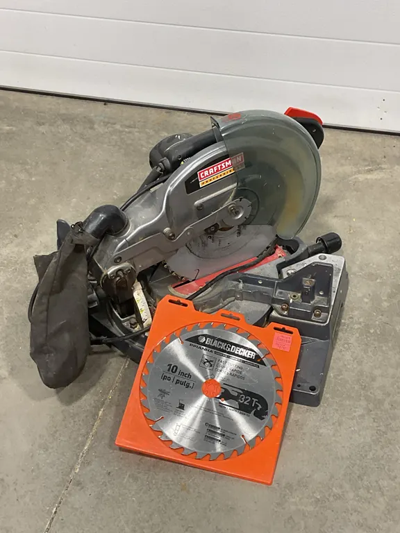 Craftsman 10-Inch Compound Miter Saw with Dust Bag and Extra Black & Decker Blade