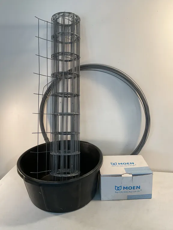 Moen Open-Box Plumbing Part, Round Utility Tub, Steel Mesh Cage, and Wire Lot