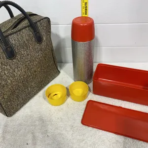 Vintage Aladdin Thermo-King / Outing Picnic Set\