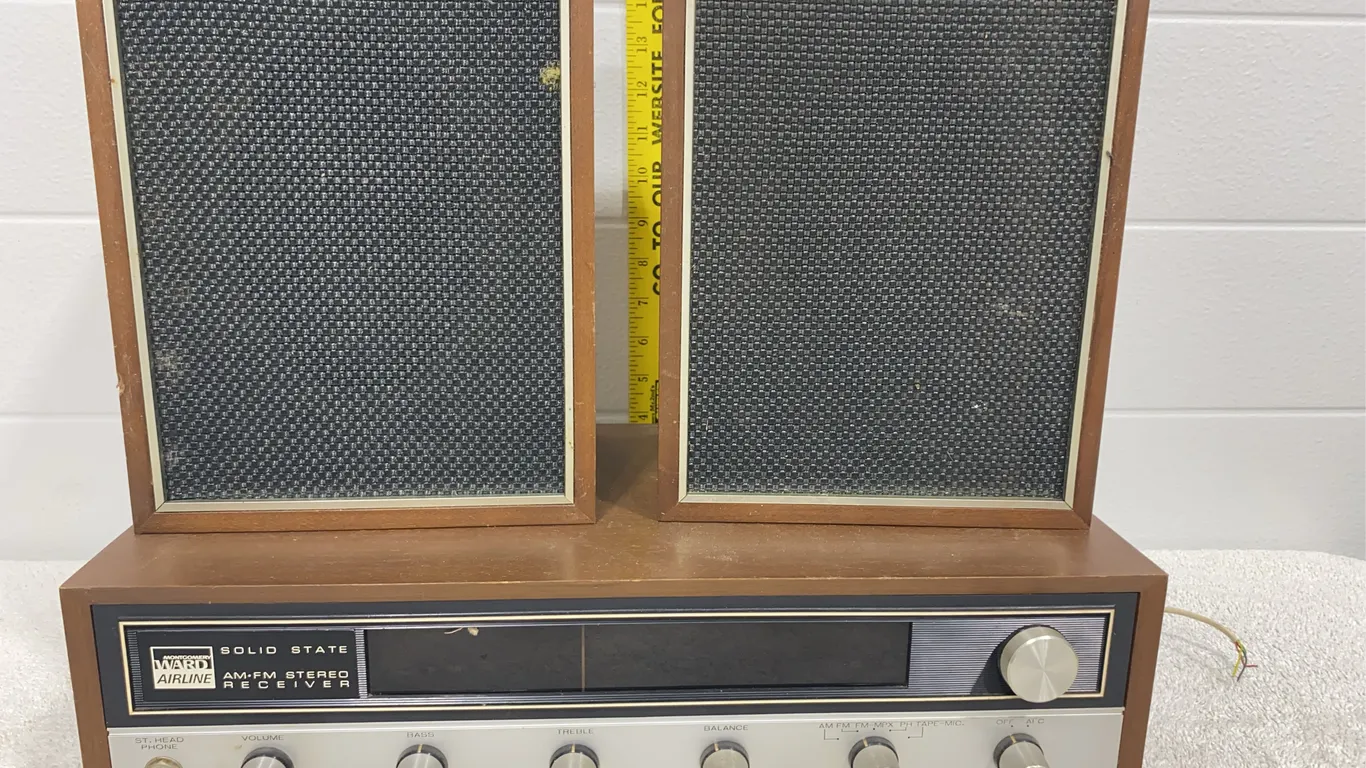 Vintage Montgomery Ward Airline Solid State AM/FM Stereo Receiver with Matching Speakers