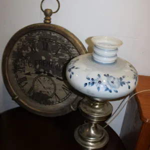 Clock & Table Lamp