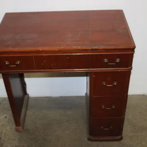 Wood Kneehole Desk