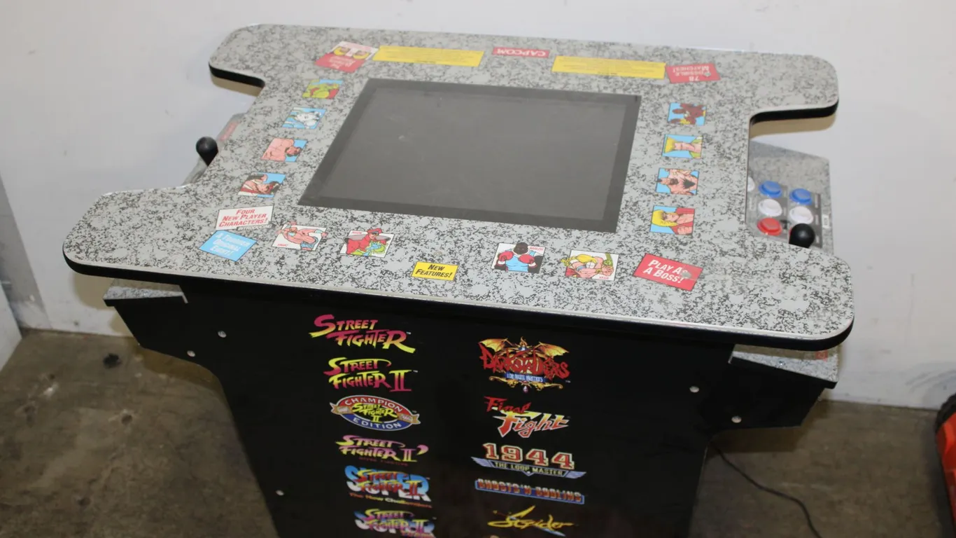 Multigame Arcade Table
