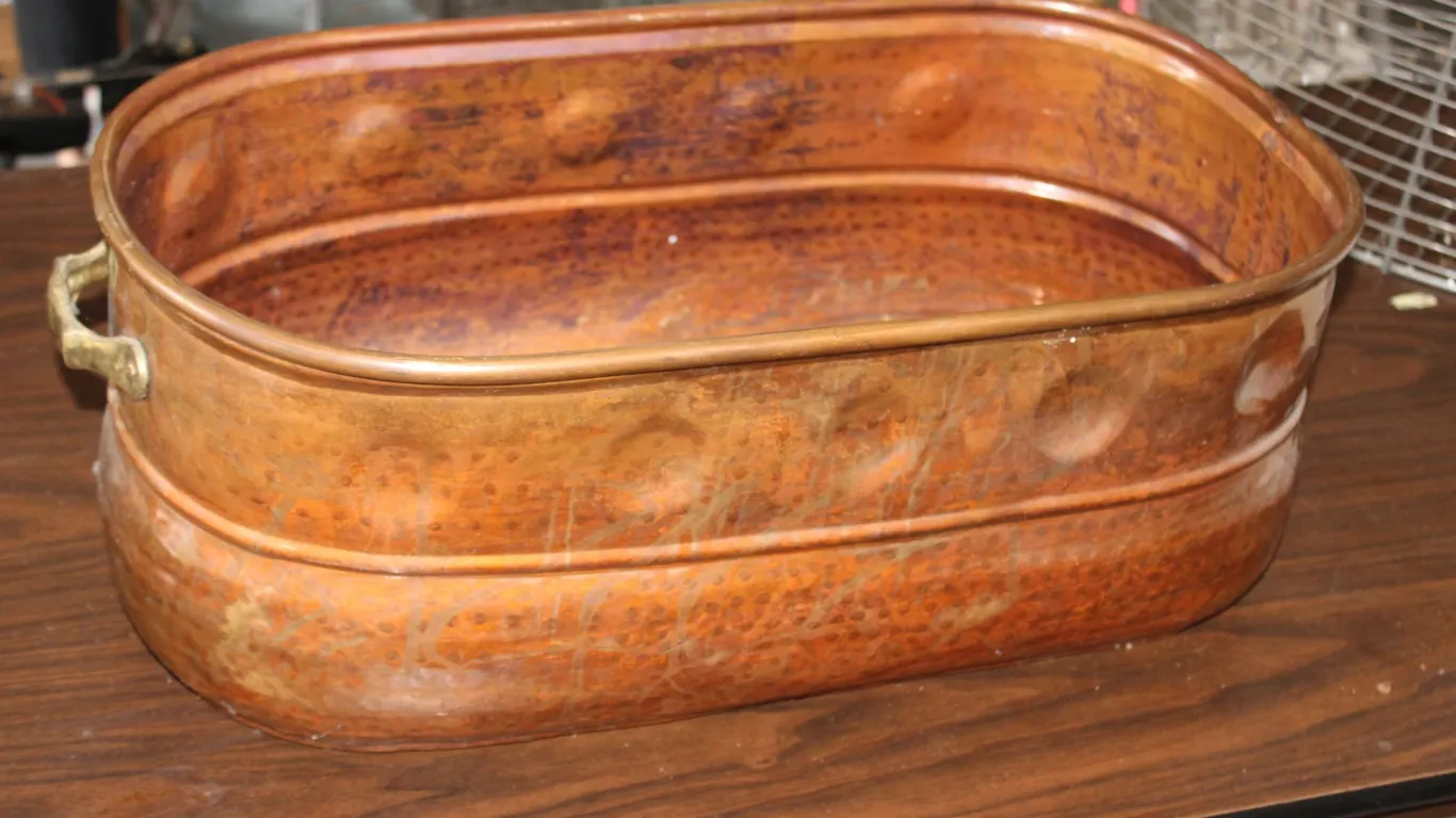 Hammered Copper Tub