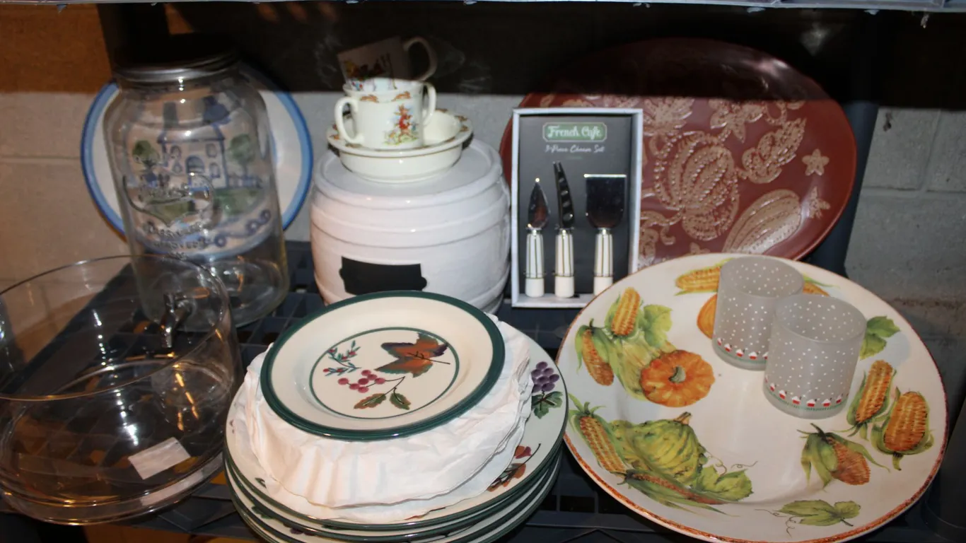 Dinnerware & Serveware