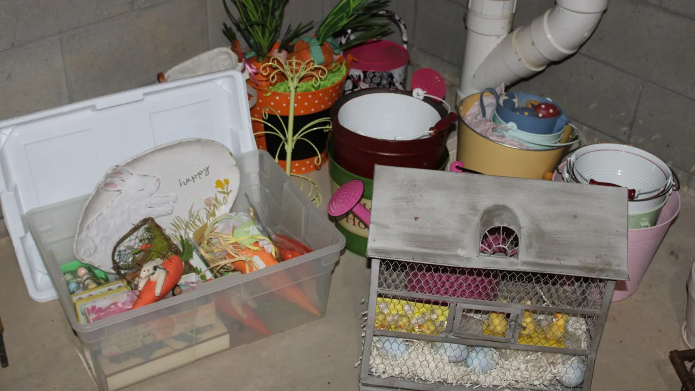 Easter Décor & Crafts
