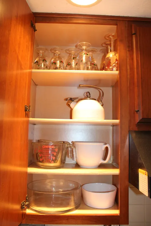 Glassware & Kitchenware
