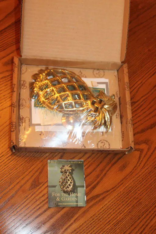 Virginia Metalcrafters Pineapple Door Knocker