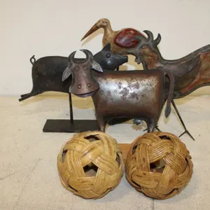 Folk Art Animal Décor