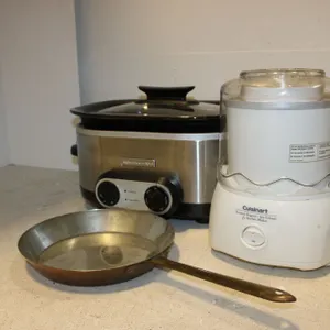 Kitchen Appliances & Pan