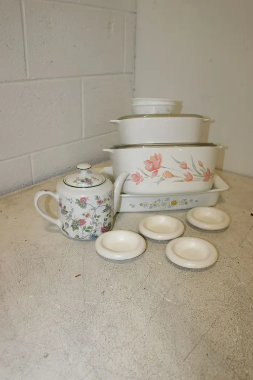 Floral Kitchenware