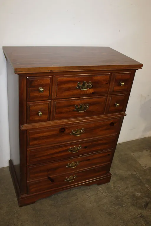Pine Chest Of Drawers
