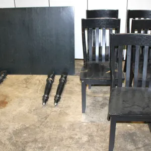 Black Wood Dining Table With 5 Chairs and Leaves