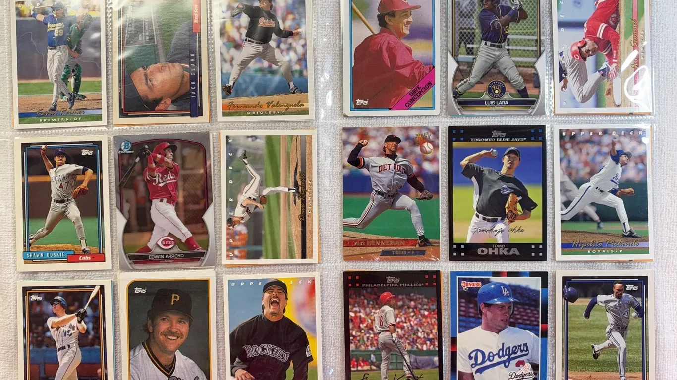 Baseball Cards-Double Sided Sleeve (2 sets) Mixed Lots