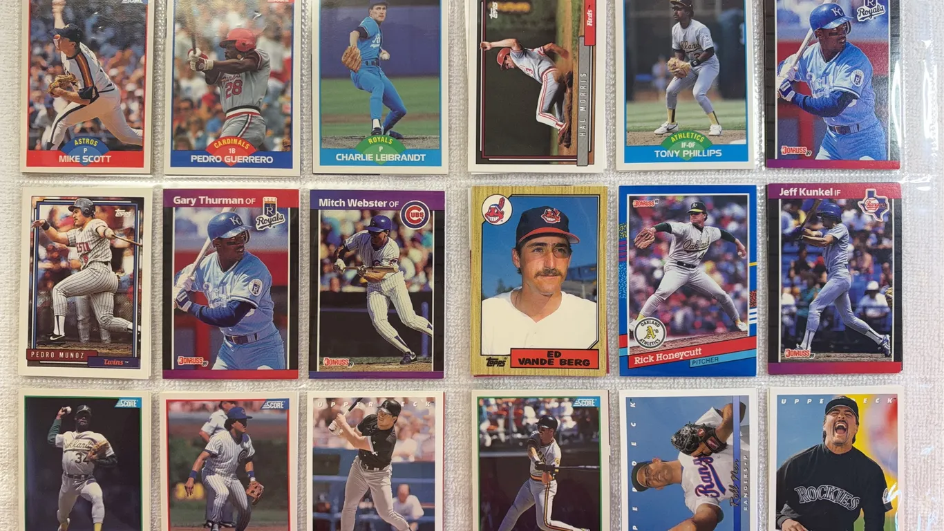 Baseball Cards-Double Sided Sleeve (2 sets) Mixed Lots