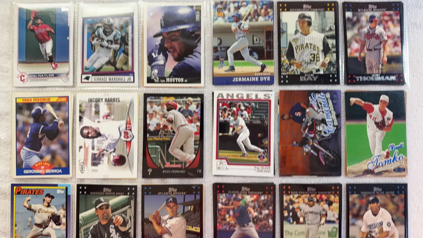 Baseball Cards-Double Sided Sleeve (2 sets) Mixed Lots