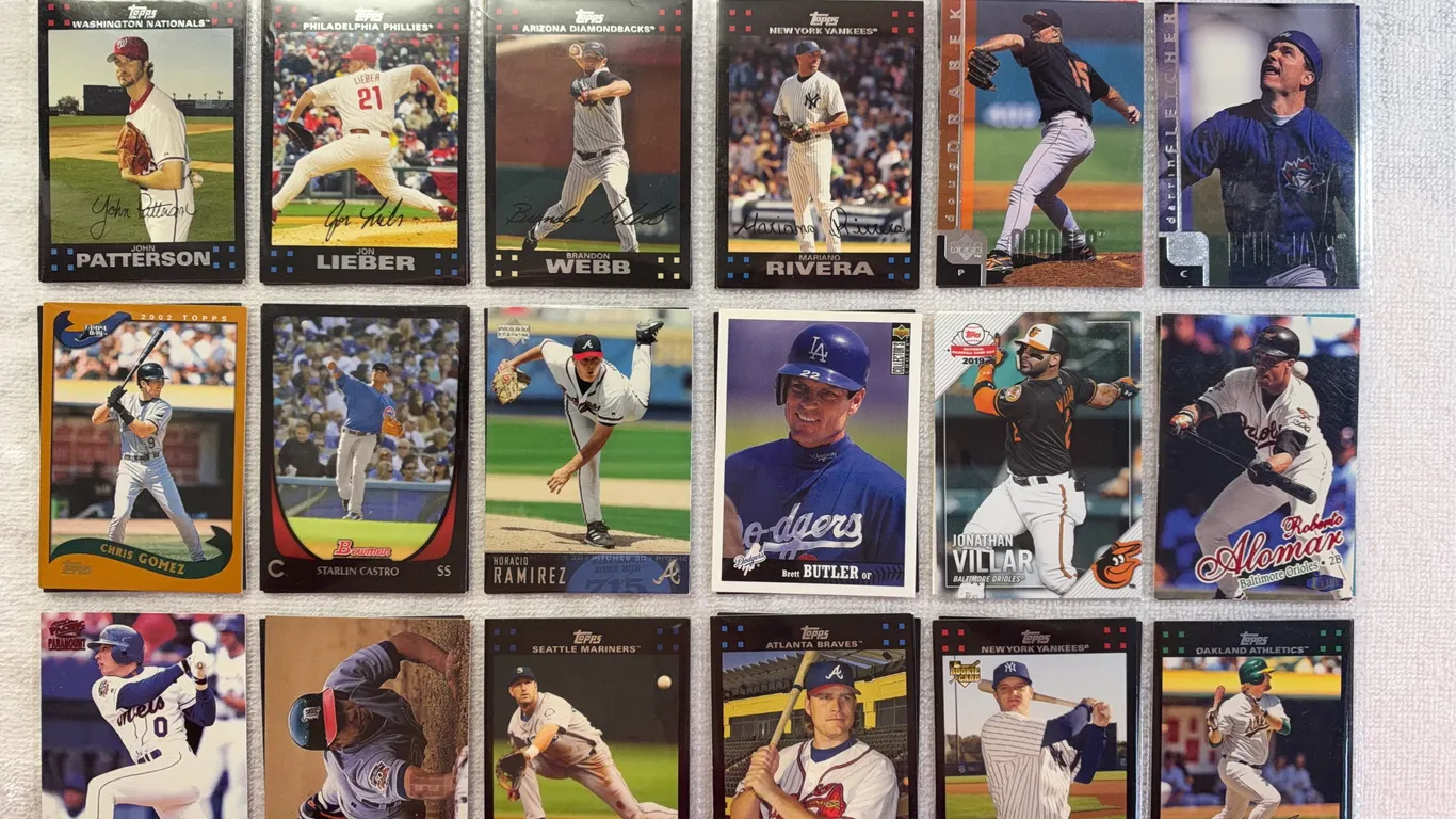 Baseball Cards-Double Sided Sleeve (2 sets) Mixed Lots