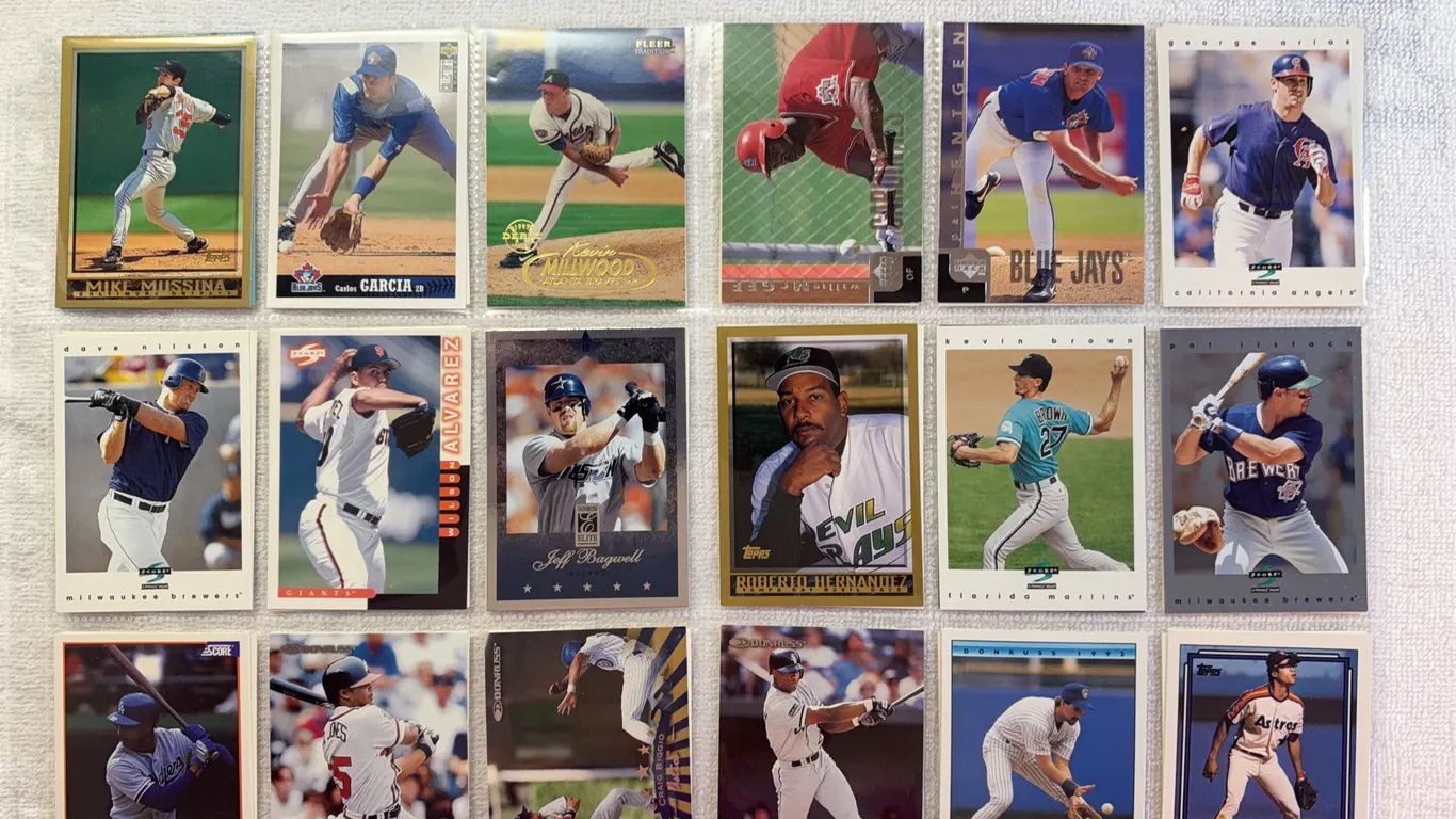 Baseball Cards-Double Sided Sleeve (2 sets) Mixed Lots